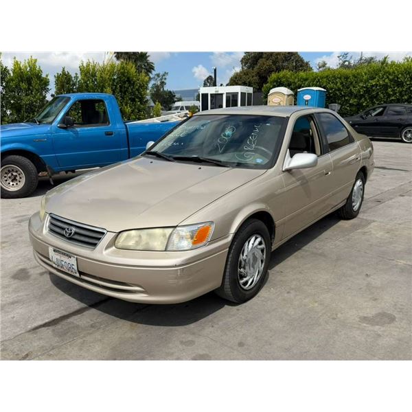 TOYT CAMRY 2000 T-DONATION