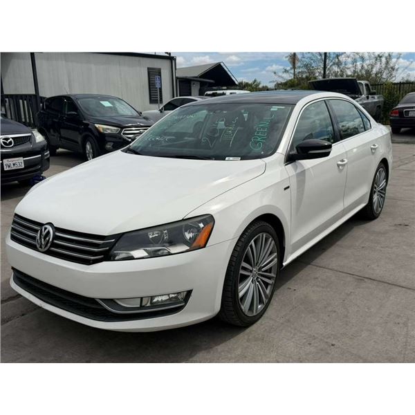 VOLK PASSAT 2015 O/S T-DONATION