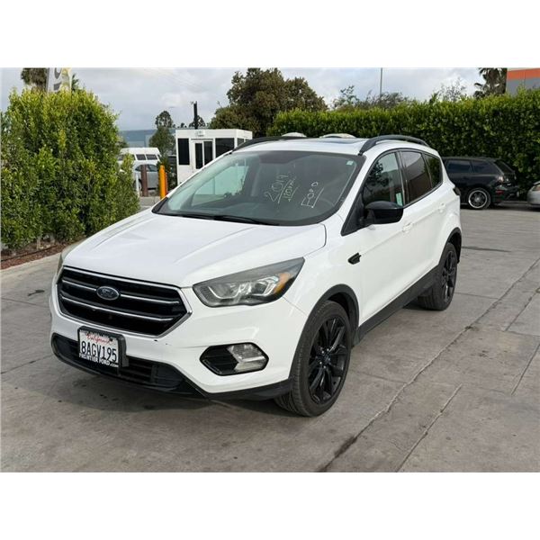FORD ESCAPE 2017 T-REPO 2 DAYS