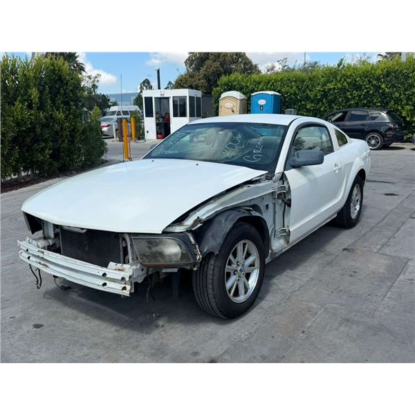 FORD  MUSTANG 2005 T-DONATION
