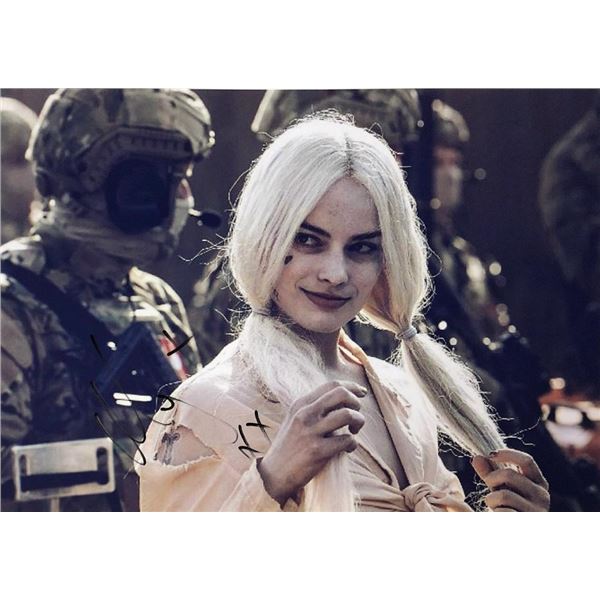 Birds of Prey Margot Robbie facsimile signed movie photo