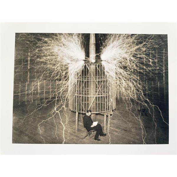 Nikola Tesla Magnifying Transmitter photo