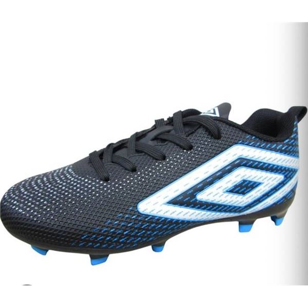 Umbro Aurora II Soccer Cleats, Black/Blue, Size 3