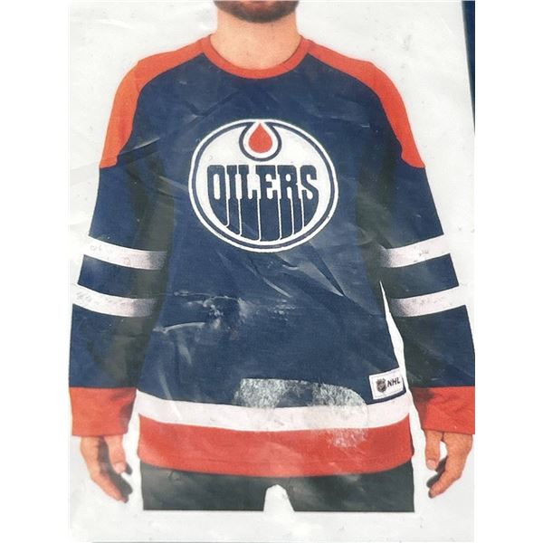 Edmonton Oilers NHL Team Sweater, Size Small/Medium