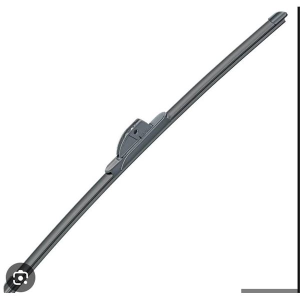 Michelin 22-Inch (560 mm) Windshield Wiper Blade with Hook Arm Compatibility