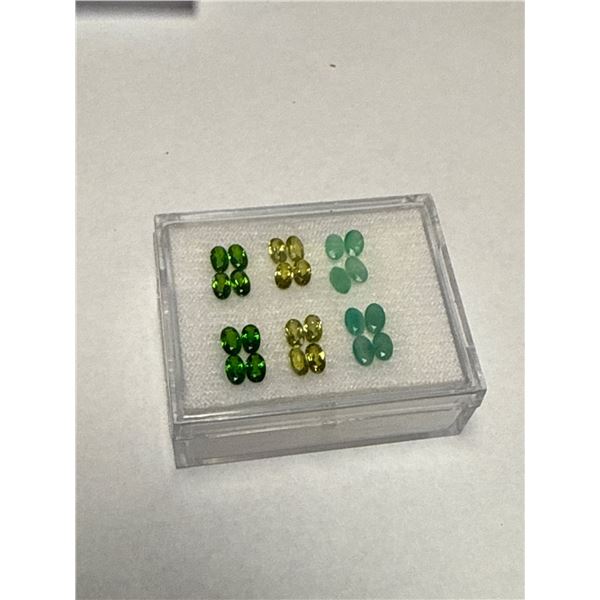 Oval-Cut Assorted Chrome Diopside and Emerald Gemstones, 24 Pcs, 5.45 Carats