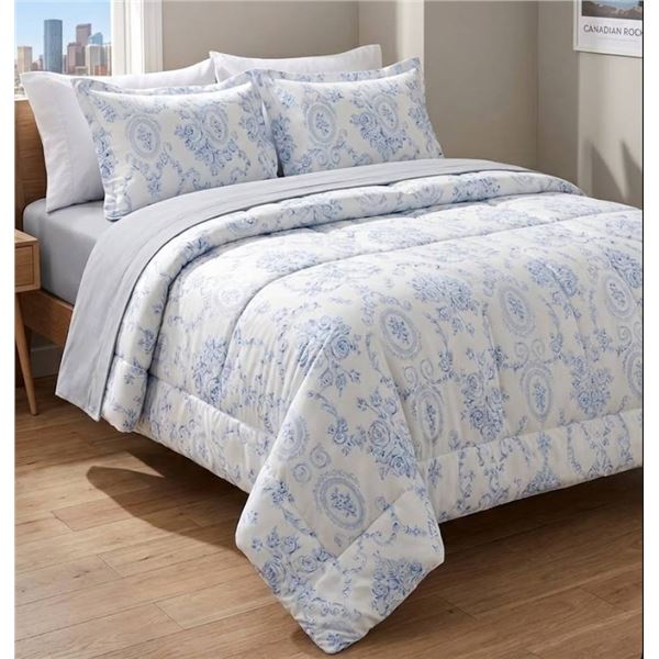 Queen-Size Victorian Comforter Set with 4 Pieces