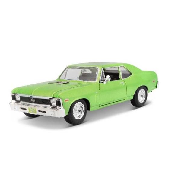 Maisto Chevrolet Nova SS Coupe 1:18 Scale Die-Cast Replica Model