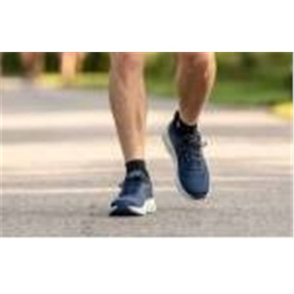 Skechers Men's Swift Fit Shoes - Size 11