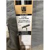 Image 3 : Umbra Black 2-Pack Curtain Rods, 40-88 in. Length, 1 in. Diameter
