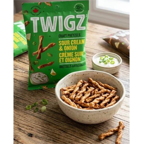 Twigz Sour Cream and Onion Craft Pretzels, 12 Bags of 42 g Each