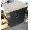 Image 2 : Lot of a Metal Cabinet and Mop Bucket