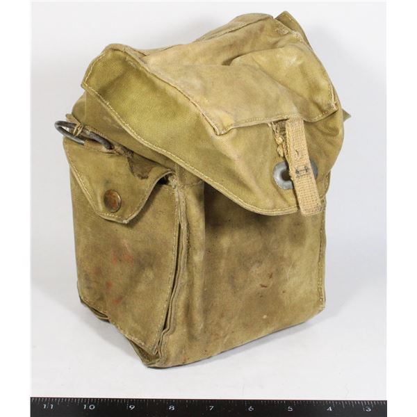 #114 WW2 Canadian Khaki Gas Mask Bag C->