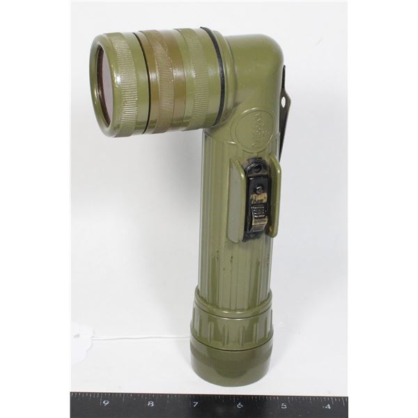 #127 US MX-991/U Military Flashlight works!