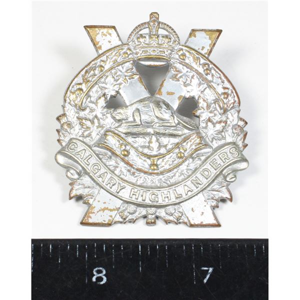 #143 WW2 Calgary Highlanders Cap Badge Scully
