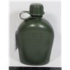 Image 1 : #249 Green Military Water Canteen