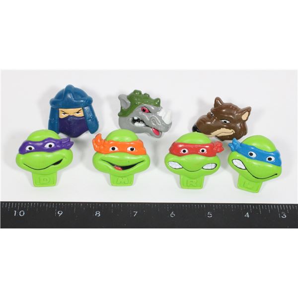#561 Teenage Muntant Ninja Turtles 1990 Ring Set