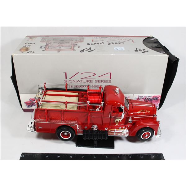 #666 1:24 Diecast 1956 Seagrave 750 Fire Engine