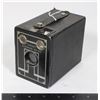 Image 1 : #1051 Vintage Kodak Target Brownie Six-20 Camera