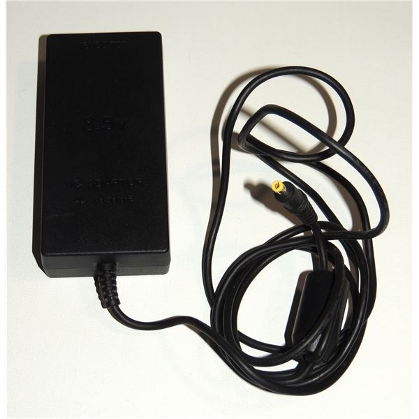 #381f Playstation 2 AC Adaptory 8.5V SCPH-70100