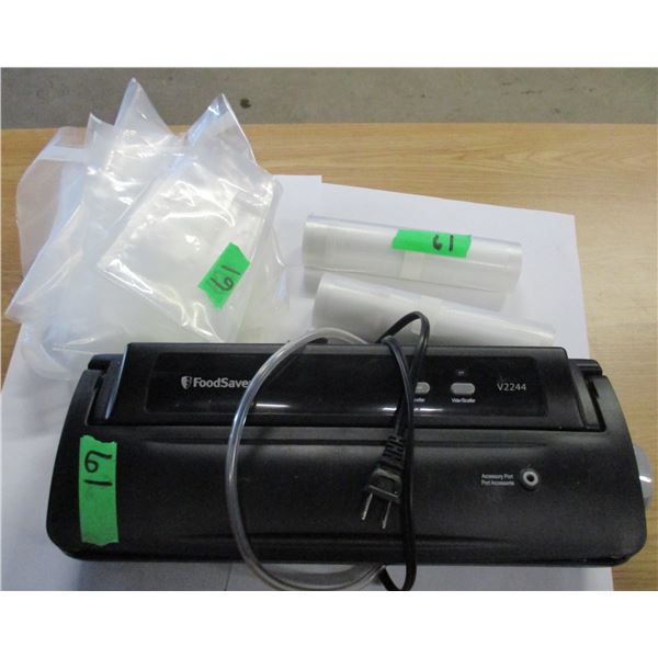 ESTATE:  FOOD SAVER UNIT C/W BAGS