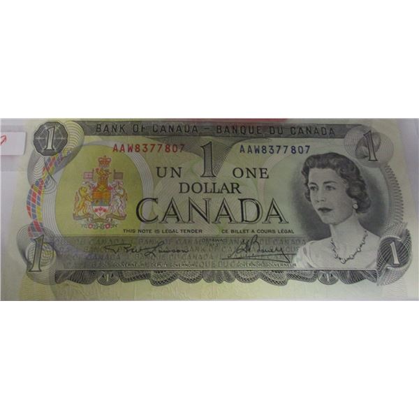 1973 CRISP UNCIRCULATED POKER HAND SERIAL NUMBER CANADA $1 BILL