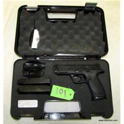 Smith & Wesson M&P 9mm Semi Auto Pistol w/Accs