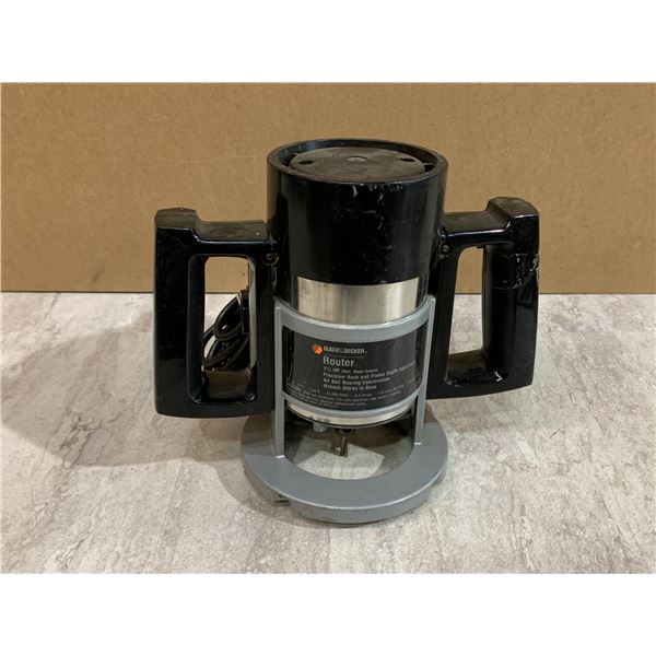 Black & Decker Router 1 1/4 HP