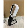 Image 3 : Multifunction Handheld Magnifier 7 LED 2 UV 10X - 25X