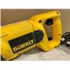 Image 3 : Dewalt DW303 Reciprocating Saw