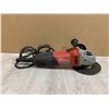 Image 6 : Milwaukee 4 1/2in Grinder