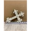 Image 2 : Cast Iron Cross With Flower