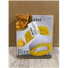 Image 1 : Pizza Cutter With Protective Knife Cover Yellow