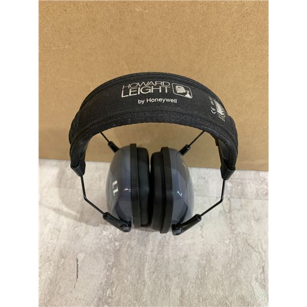 Howard Leight By Honeywell L1 Earmuffs Ear Protection for Shooting