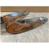 Image 2 : Man-Law Foldable BBQ Fork - Rosewood Handle