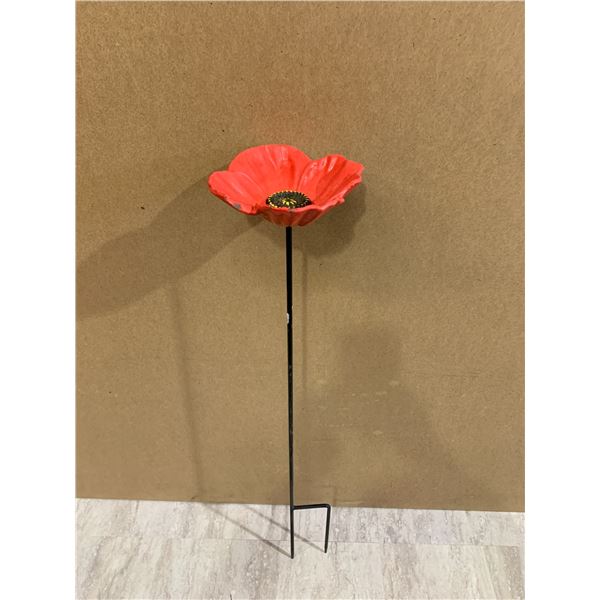 Poppy Shaped Mini Bird Feeder for Lawn