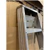 Image 2 : Aluminum 4 Step - Step Ladder