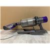 Image 11 : Dyson Vacuum w/ Charger.