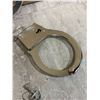 Image 2 : Handcuffs