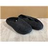 Image 2 : Grey Slippers Size 7/7.5