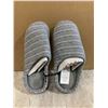 Image 1 : Womens Slippers Grey Size 7/8
