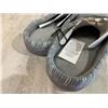 Image 3 : Womens Slippers Grey Size 7/8