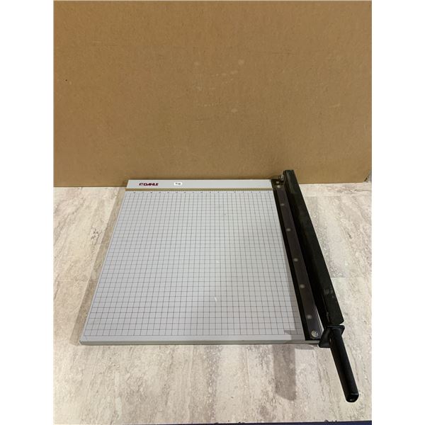 Dahle Paper Cutter Model 118