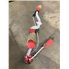 Image 9 : 3 Wheeled Scooter - Swinger Zoom