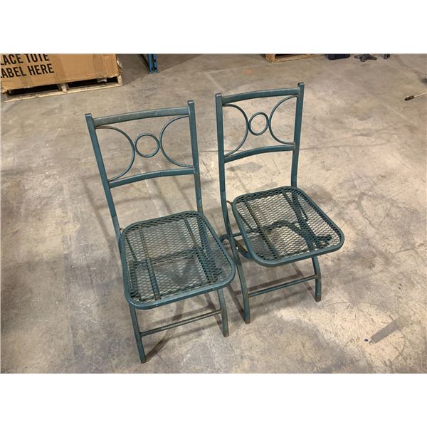 Lot of 2 Folding Metal Chairs Green Colour