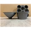 Image 7 : Wilton 4 Jumbo Cupcake Pan and 1 - Giant Cupcake Pan For Large 3D Cupcake