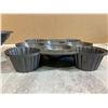 Image 9 : Wilton 4 Jumbo Cupcake Pan and 1 - Giant Cupcake Pan For Large 3D Cupcake