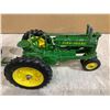 Image 2 : Cast John Deere Tractor w/ Trailer