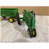 Image 3 : Cast John Deere Tractor w/ Trailer