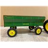 Image 4 : Cast John Deere Tractor w/ Trailer